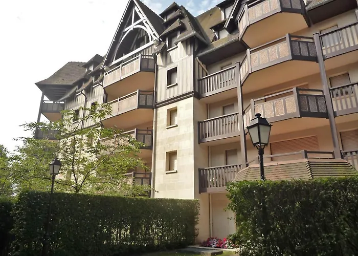 Apartamento Le Fairway-5 By Interhome Deauville